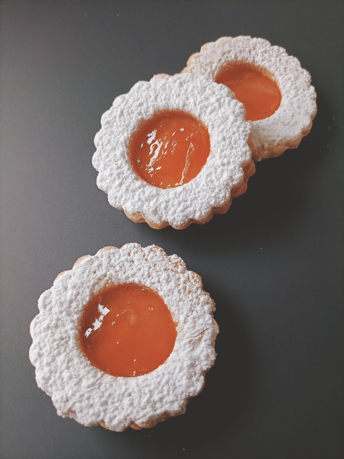 Gevulde koekjes met jam