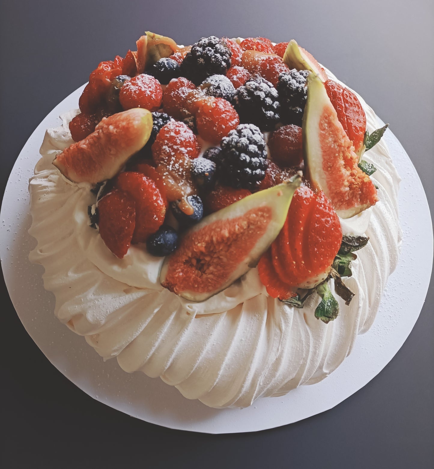 Pavlova met rood fruit